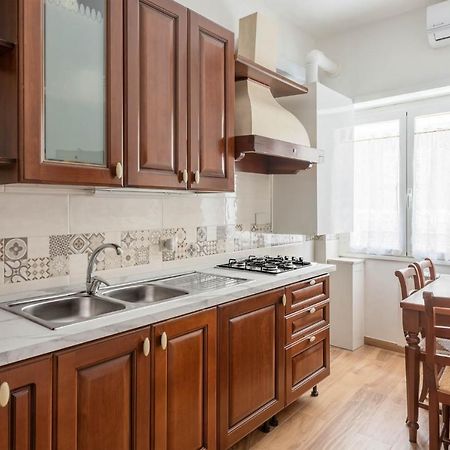 Apartment Nonna Anna โรม ภายนอก รูปภาพ