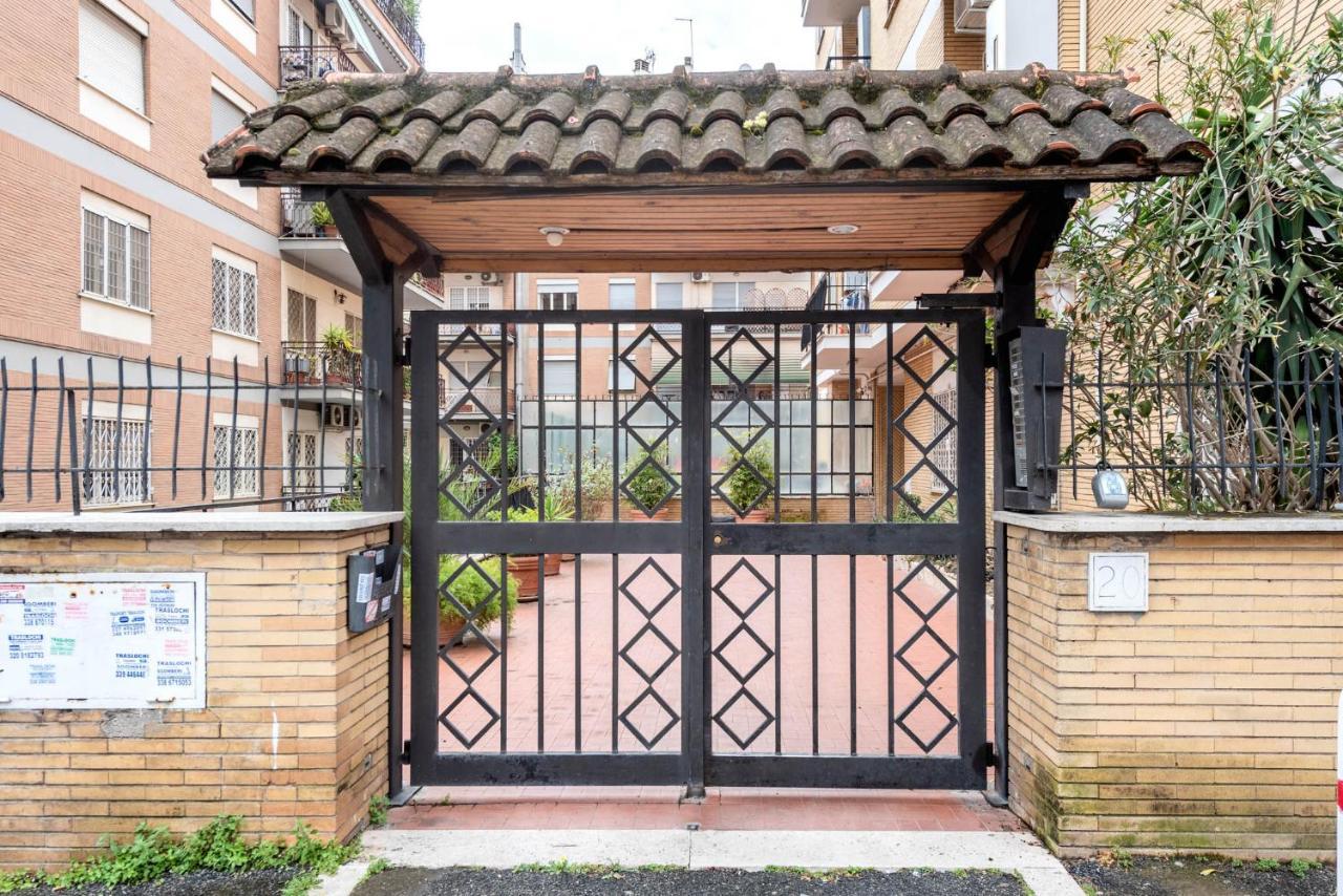 Apartment Nonna Anna โรม ภายนอก รูปภาพ